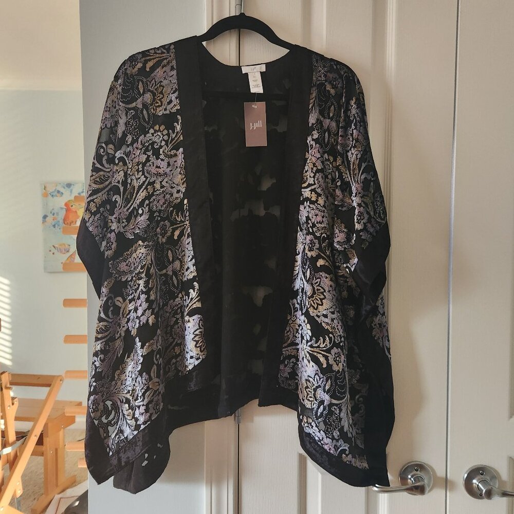 Ruana - Gray/Multi Paisley with Black Trim